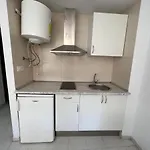 Monjardi يوريت دي مار