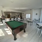 Monjardi شقة