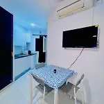 Monjardi شقة
