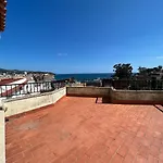 Monjardi *